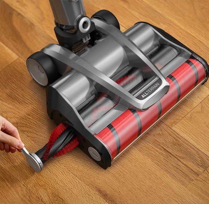 Close up of Hoover Emerge vacuum cleaner's all-terrain brush roll nozzle, optimized for both carpets and hard floors.